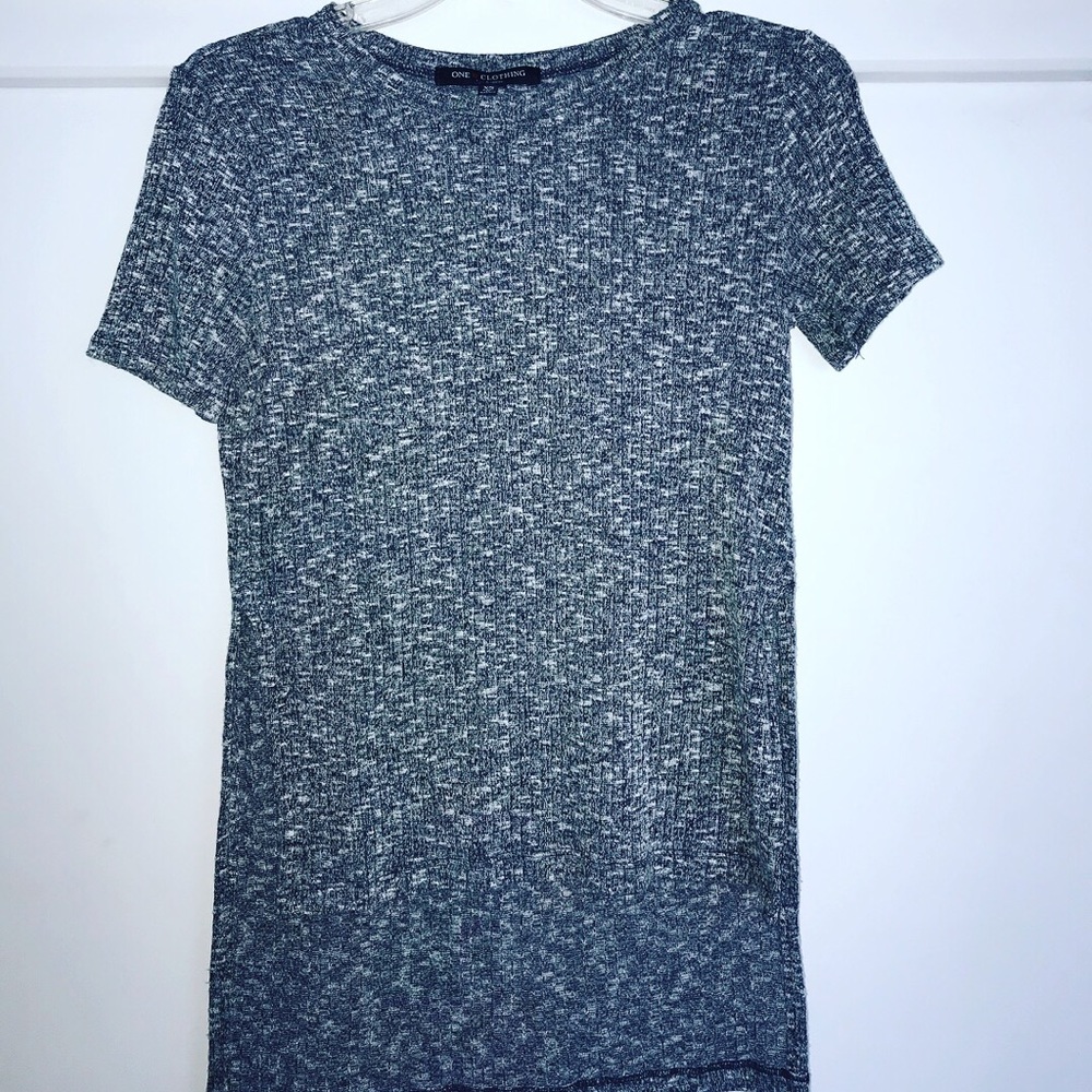 High to low rise knit shirt